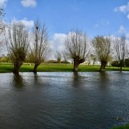 Appartement In By The *